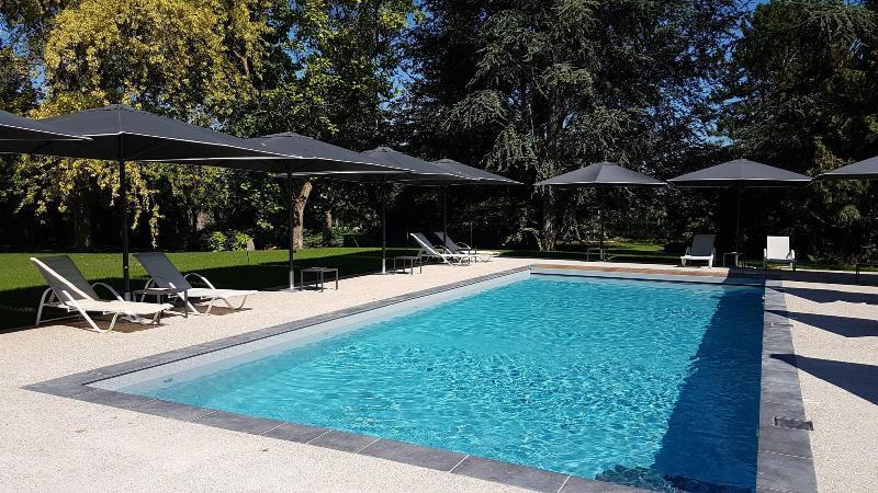 Aux Deux Clefs Hostellerie Groff Biesheim Zewnętrze zdjęcie